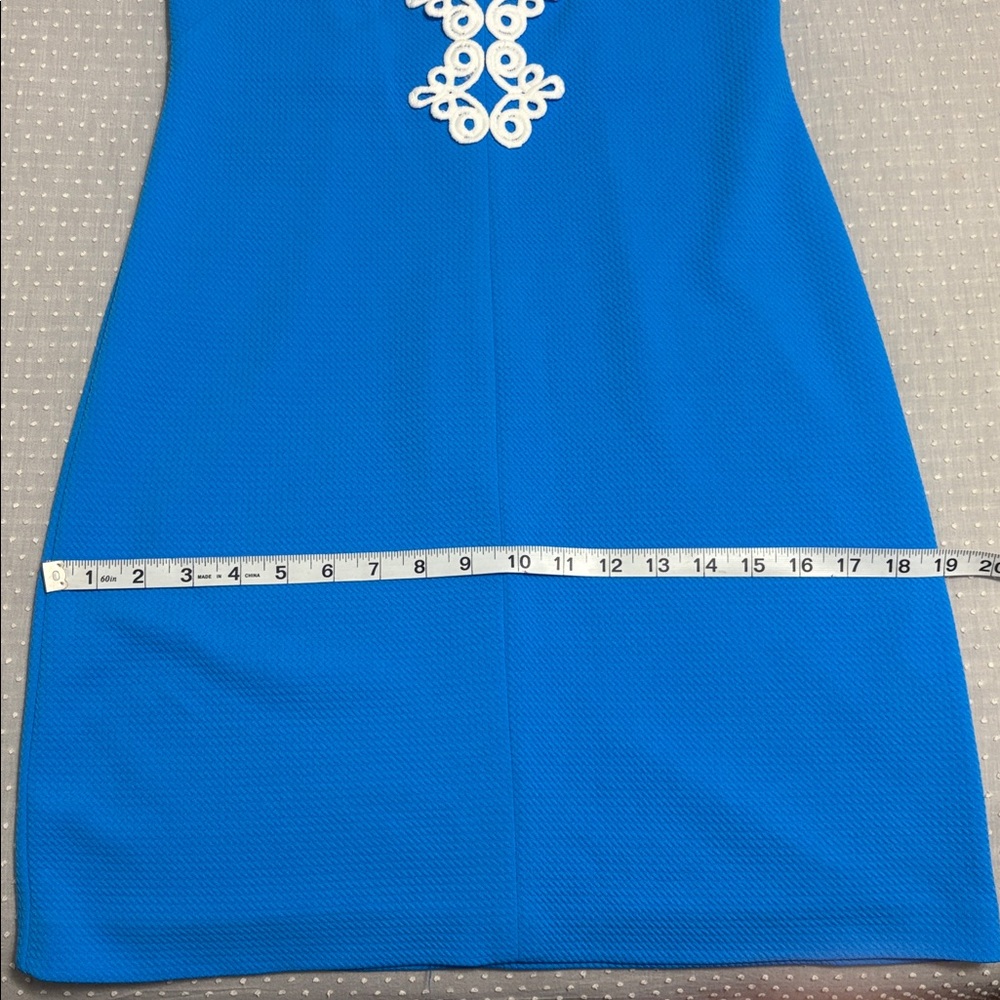 Vince Camuto | Blue Dress with White Detailing - Picture 8 of 8